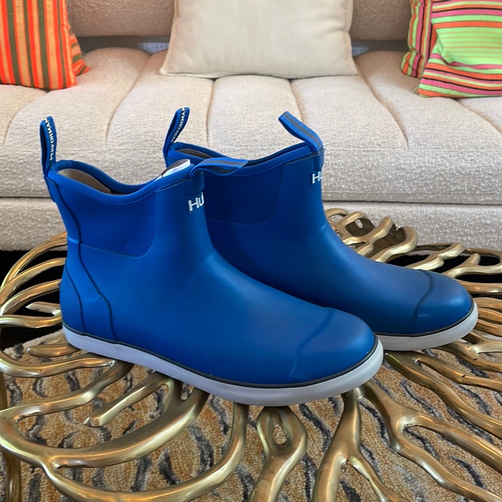 Huk Rogue Wave Boots - Blue - Size 11 - NWOT